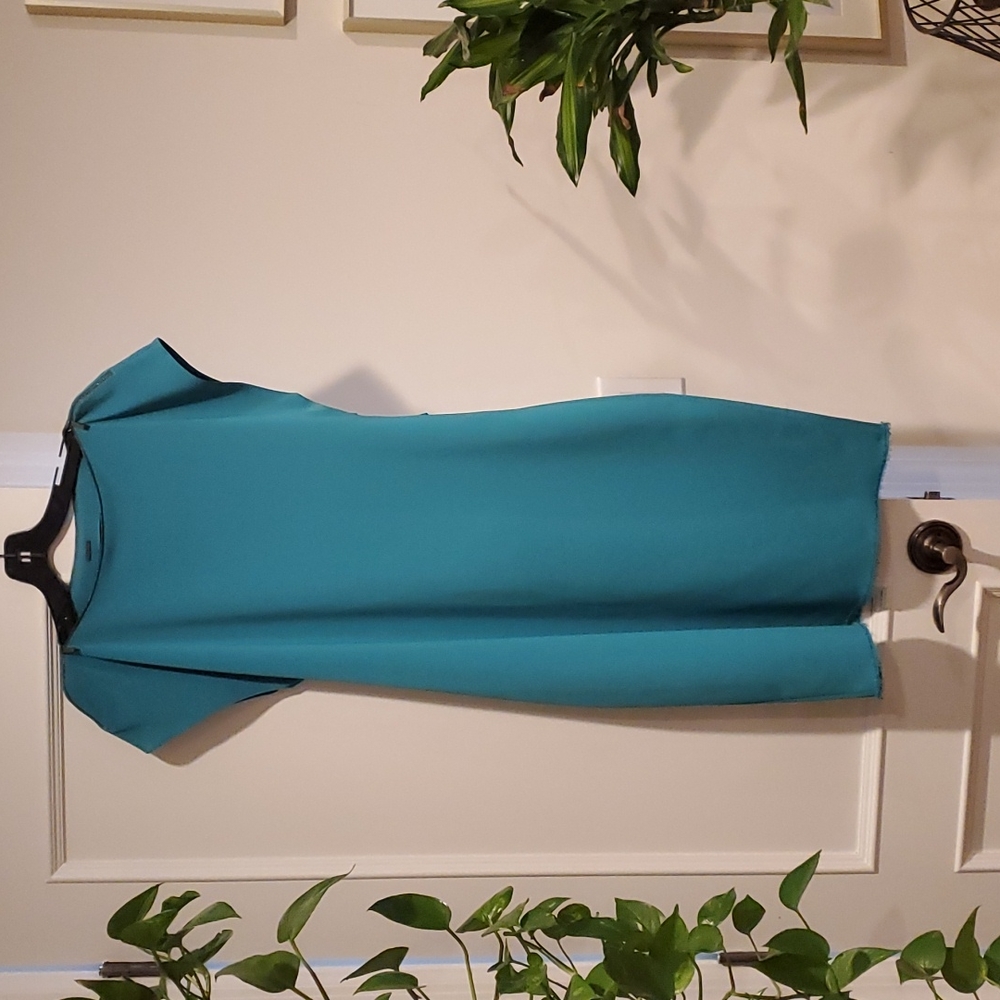 Elie tahari green cow neck below knee dress